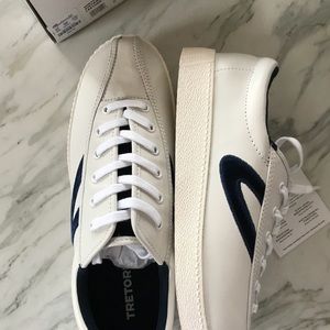 BRAND NEW, NEVER WORN! Tretorn Nylite Plus